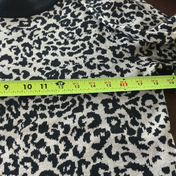 Calvin Klein Sweater Women S Leopard Print Preppy Pullover Classic Designer Glam - Picture 8 of 10
